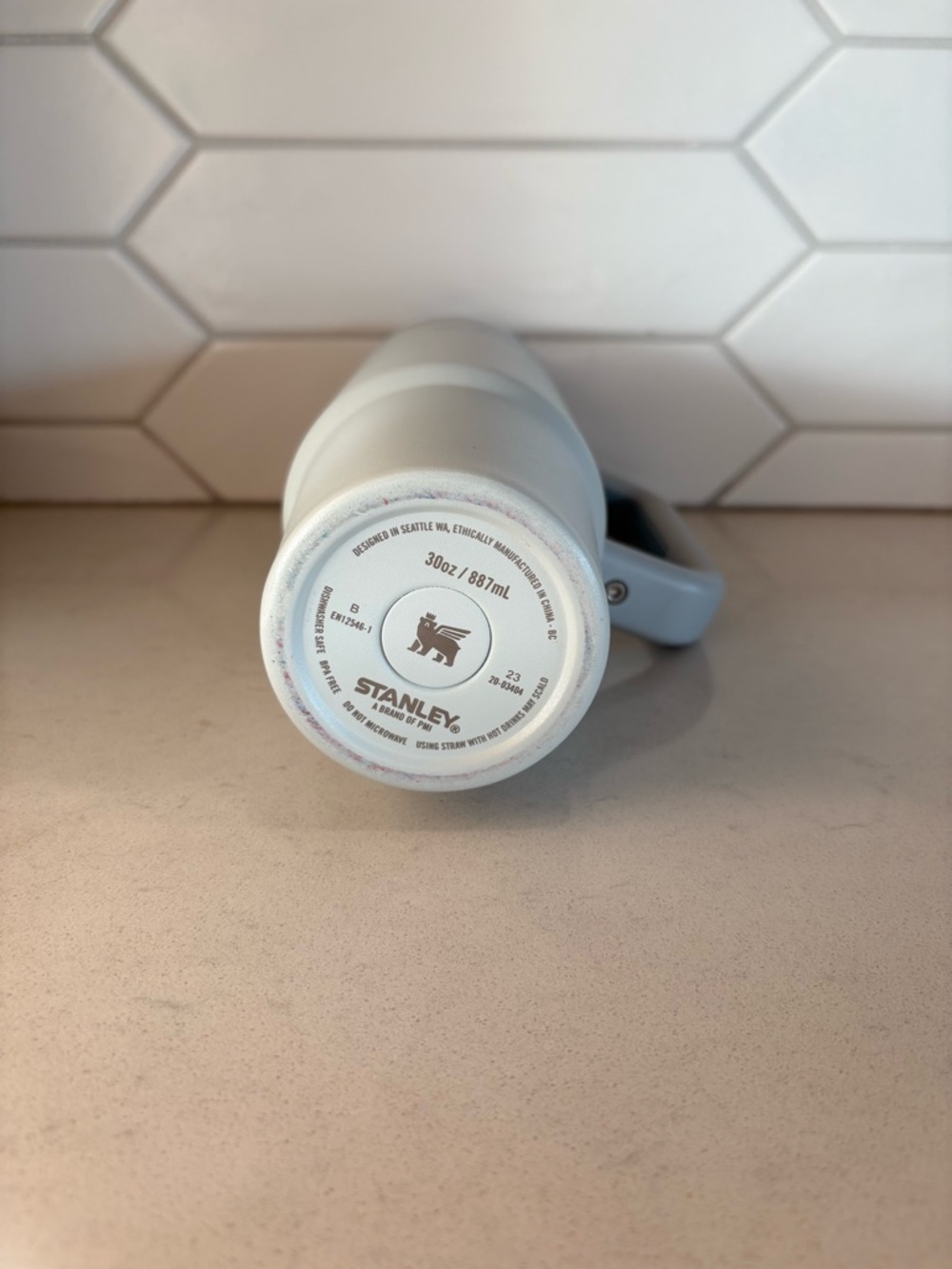 30oz Stanley Quencher (blue/grey) Travel Mug with Handle - Picture 4 of 5